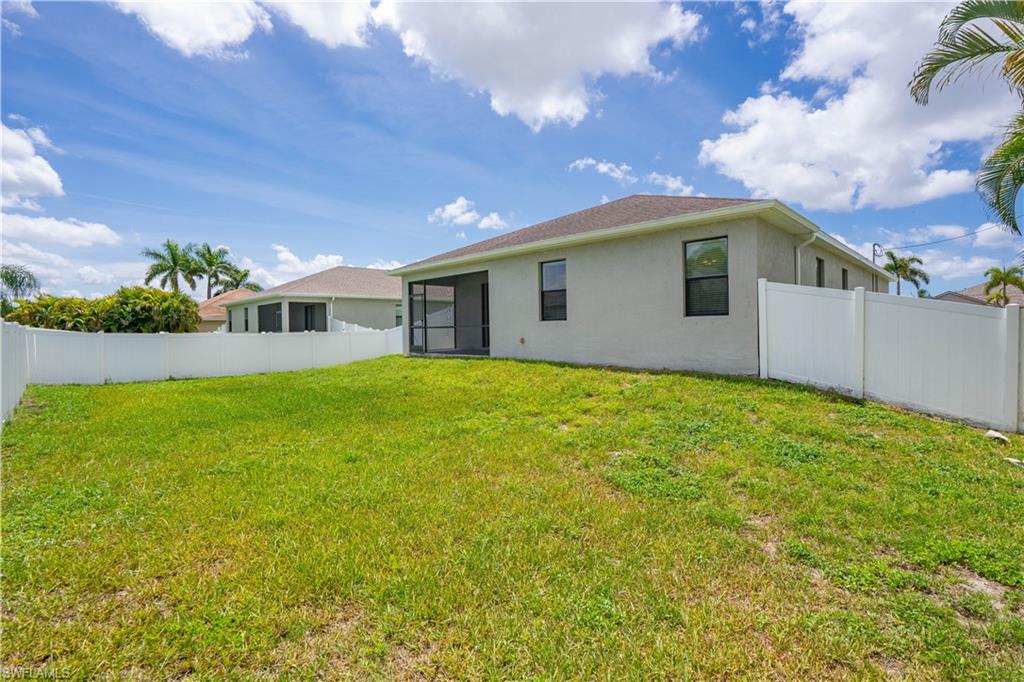 CAPE CORAL - Residential