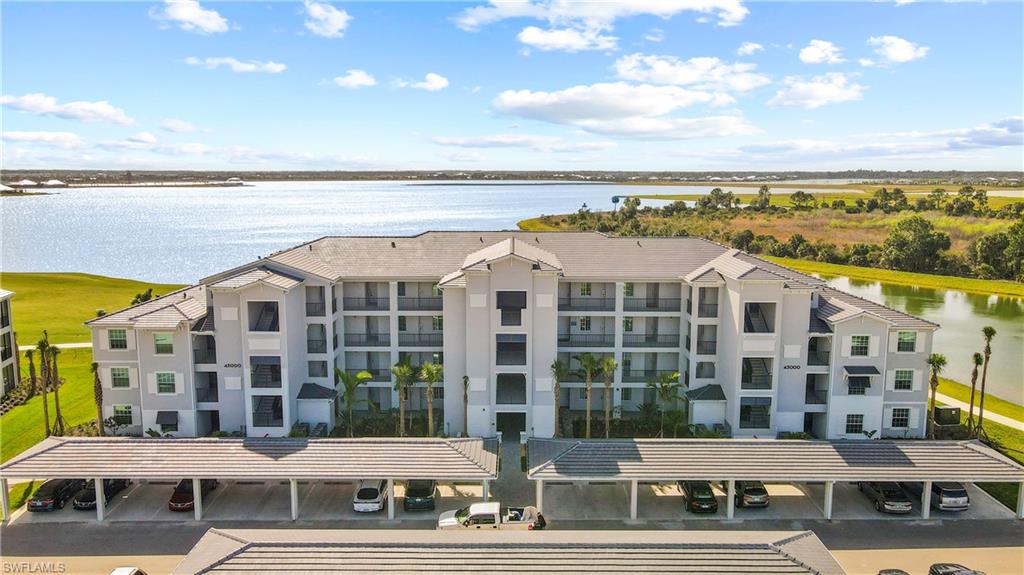***GOLF MEMBERSHIP*** Babcock National is in Babcock Ranch. This stunning new golf & country club community is situated on the northeast
side of Founders Square across Lake Babcock. This Carolina Terrace Condo floor plan offers 3 Bedrooms, 2 Bathrooms, & fantastic Golf Course &
Lake Views!! The condo delivers an ideal split-bedroom floorplan with over 1,300 square feet of living space. Open concept main living space
features kitchen island, formal dining space & living area with access to the screened lanai. The golf membership can be transferred to the tenant
during their lease. Transfer fees and golf cart/green fees applicable. Please confirm rates and availability.