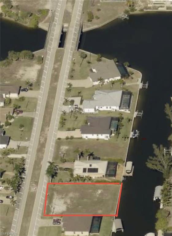 CAPE CORAL - Land