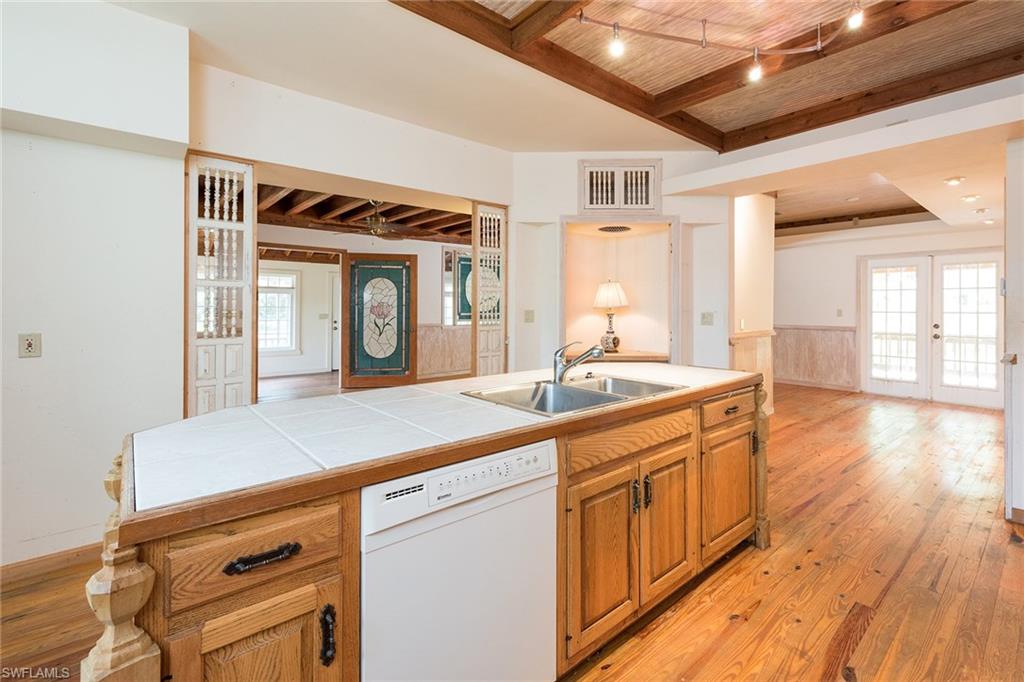 OLDE NAPLES - Residential