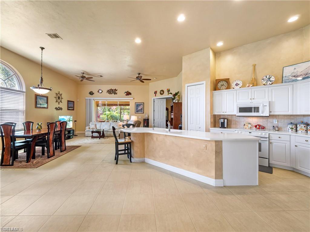 WATER'S EDGE - Residential Lease