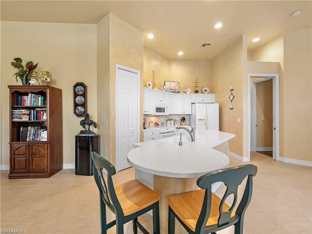 WATER'S EDGE - Residential Lease