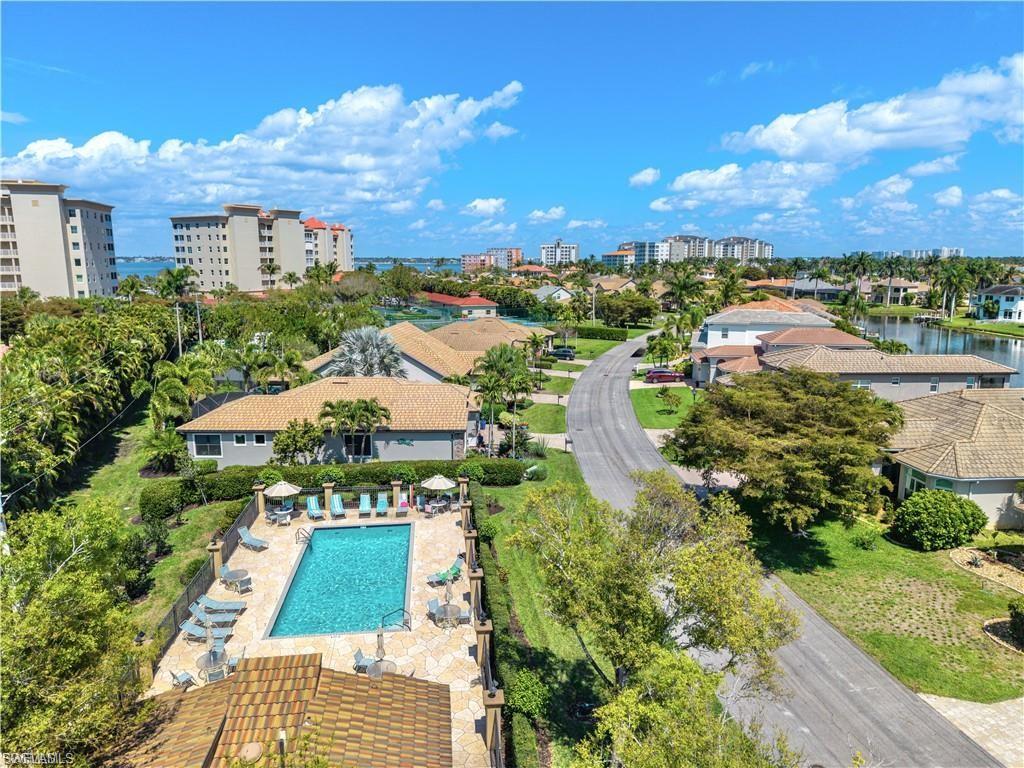 WATER'S EDGE - Residential Lease