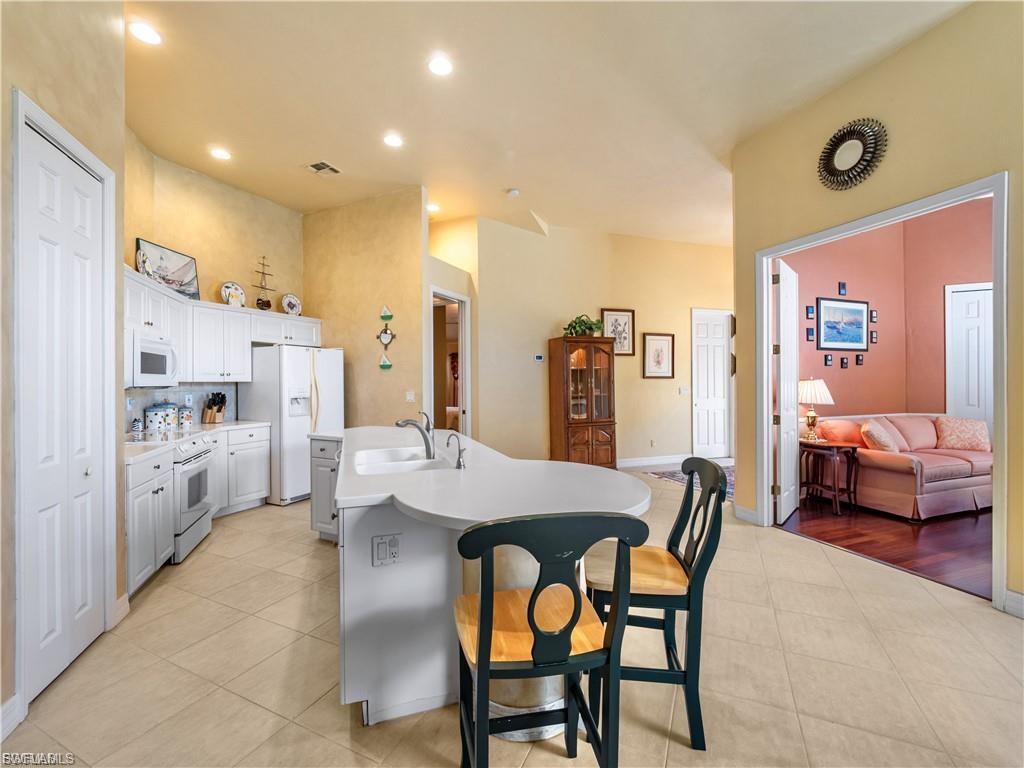 WATER'S EDGE - Residential Lease
