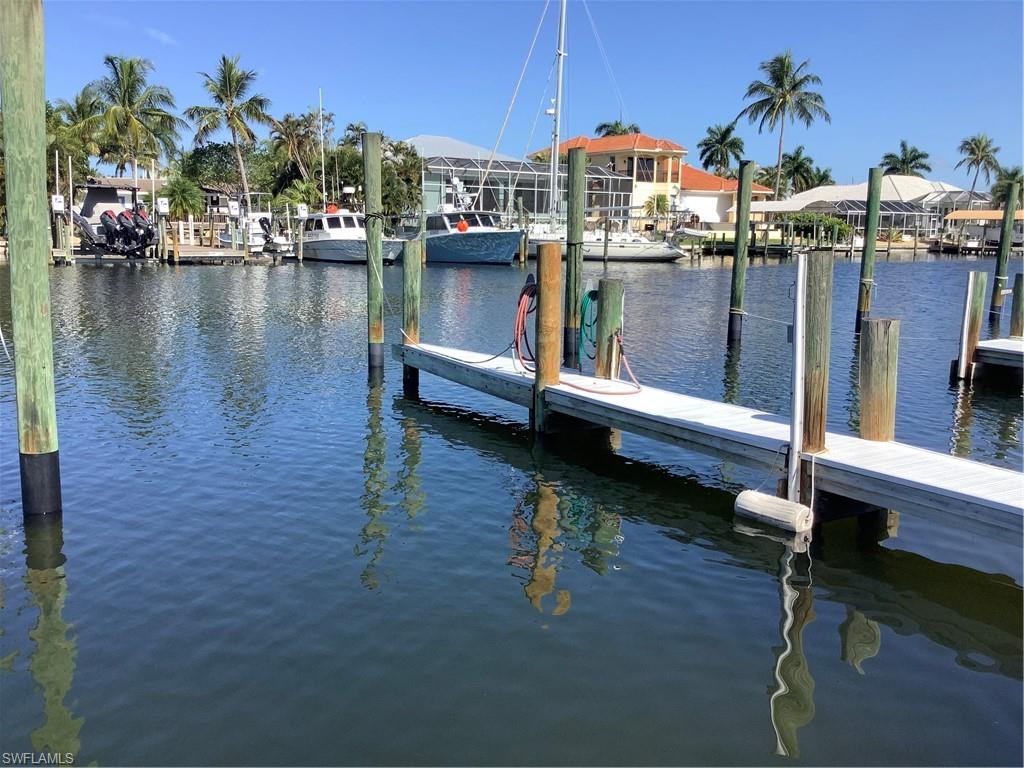 BOARDWALK CAPER - Residential