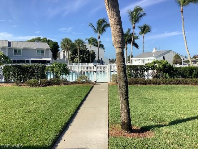 BOARDWALK CAPER - Residential