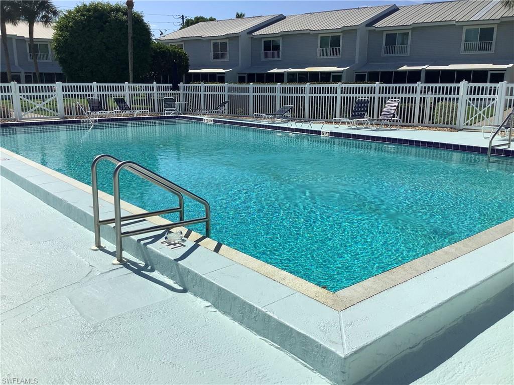 BOARDWALK CAPER - Residential