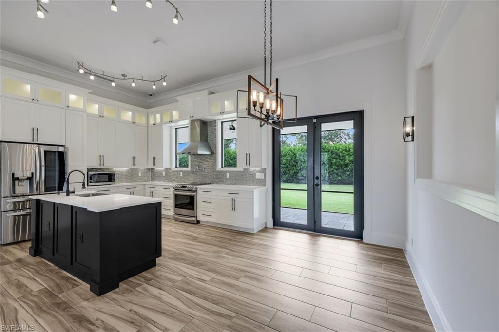 GOLDEN GATE ESTATES - Residential