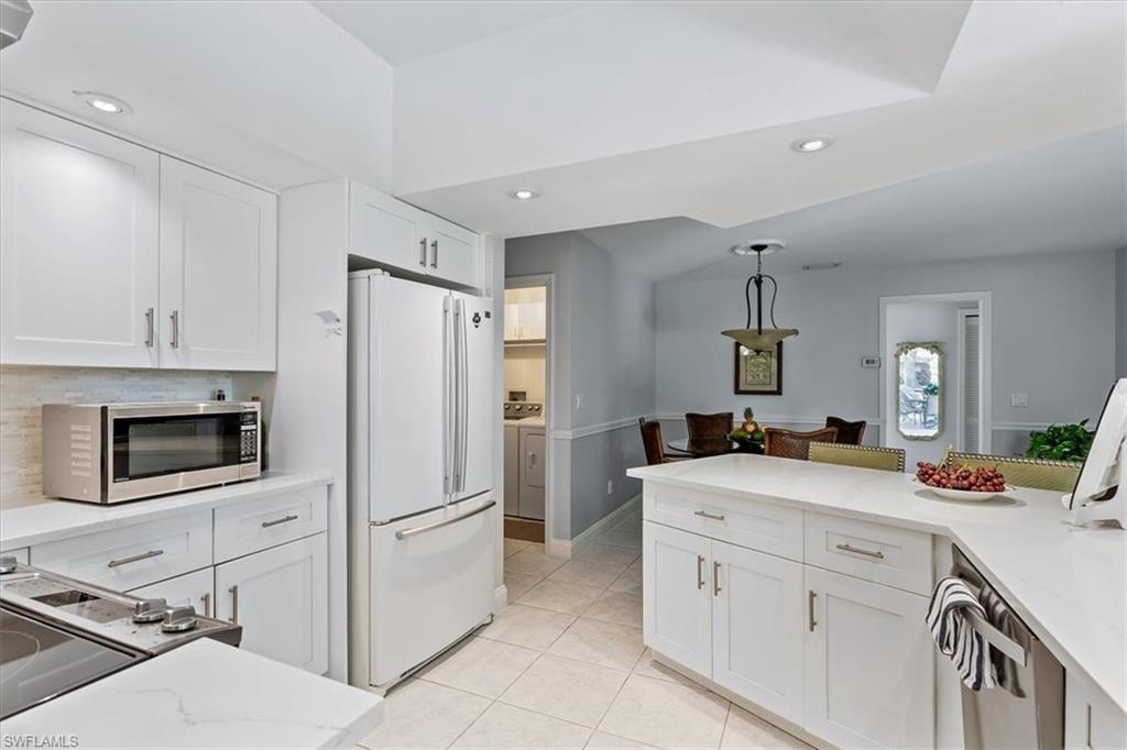 GOLDEN GATE CITY - Residential