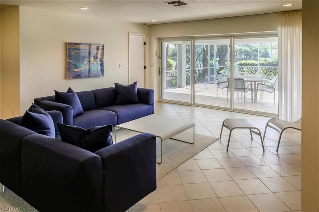 LAKE MUREX - Residential