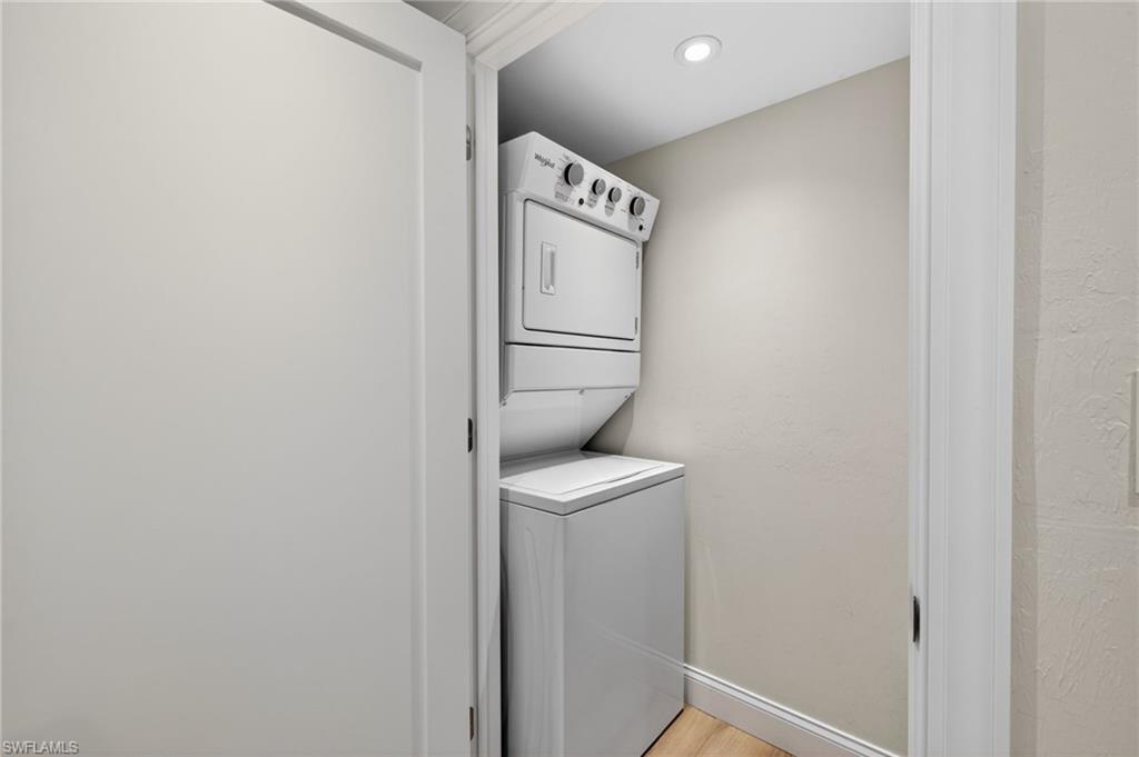 KINGS CROWN - Residential