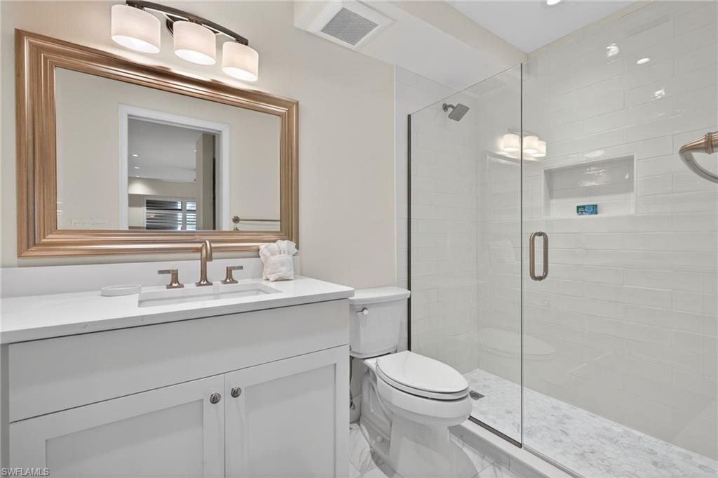 KINGS CROWN - Residential