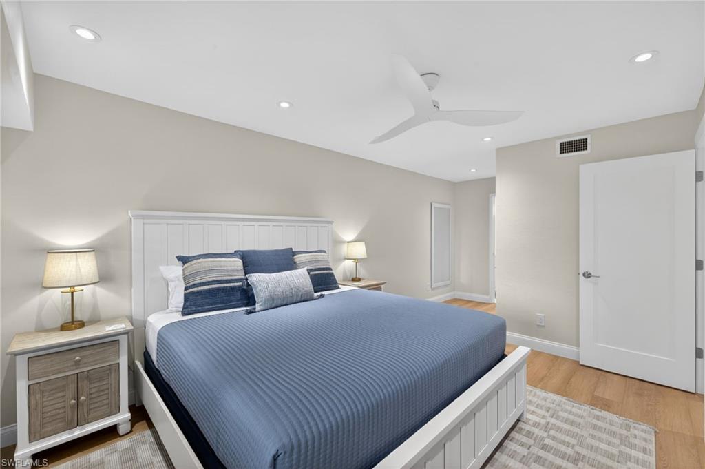 KINGS CROWN - Residential