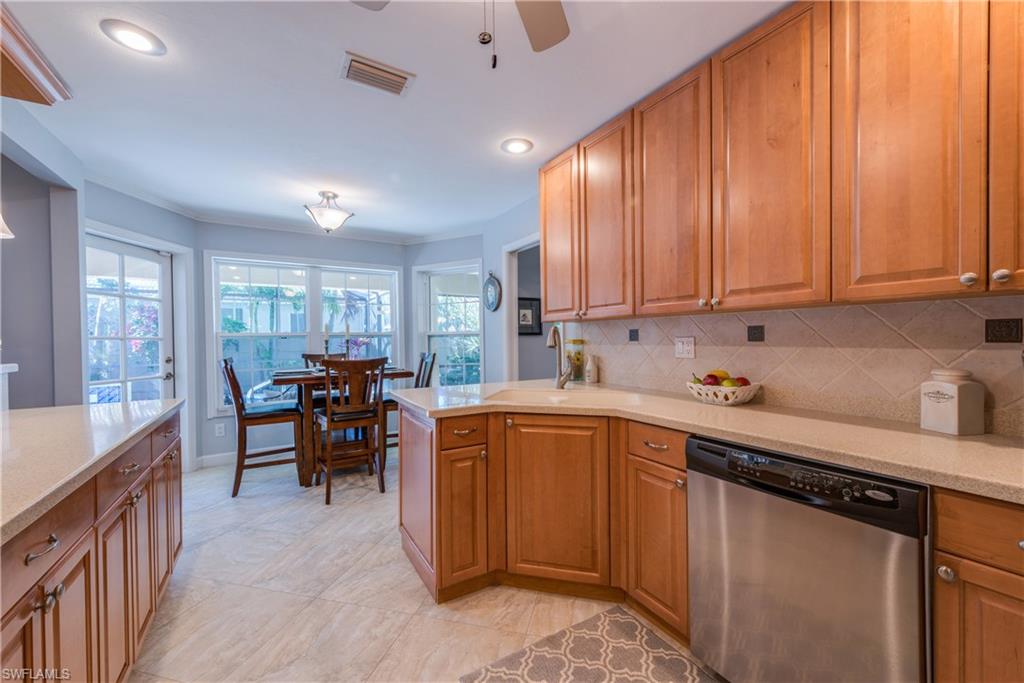 CALOOSA YACHT & RACQUET CLUB - Residential