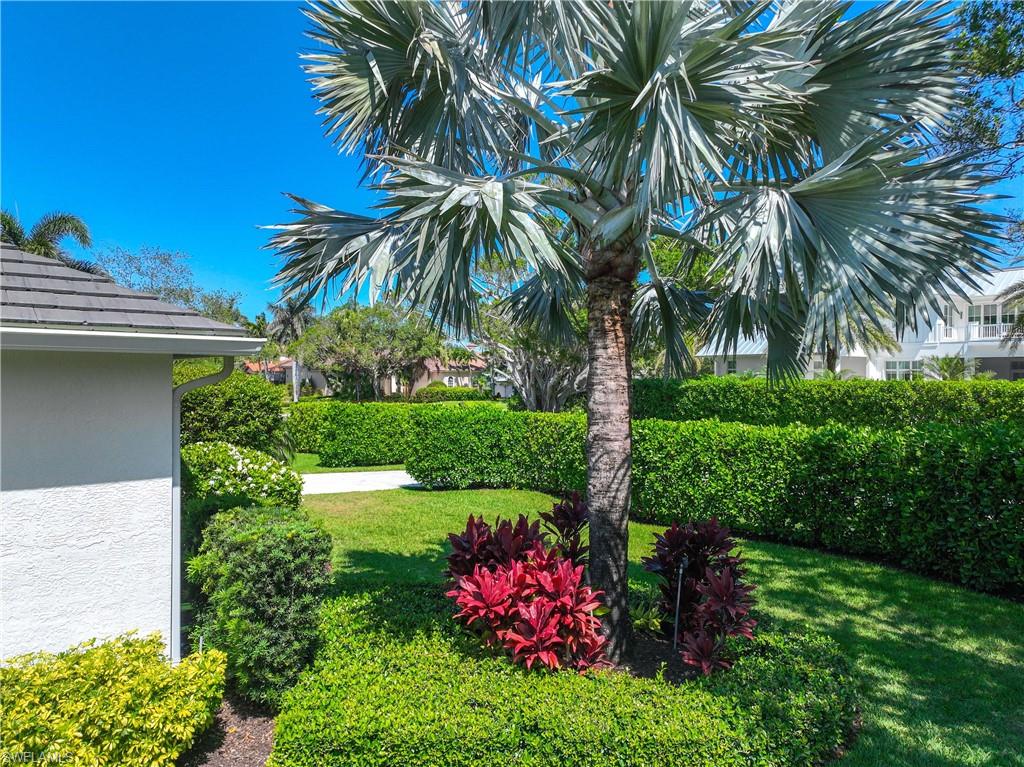 MOORINGS - Residential