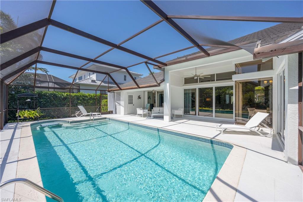 MOORINGS - Residential