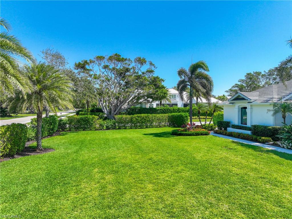 MOORINGS - Residential