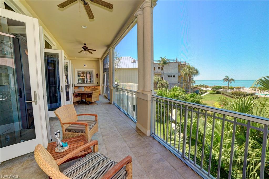 BAREFOOT BEACH - Residential