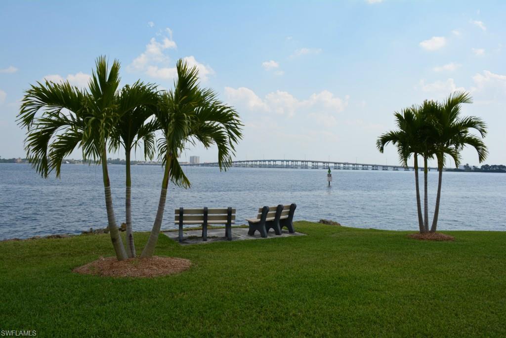 RIVER TOWERS CONDO - Residential