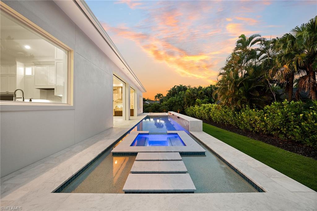 PARK SHORE - Residential