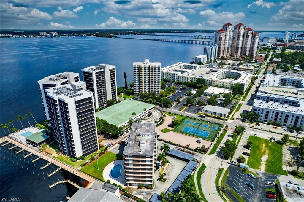 POINTE ROYALE - Residential