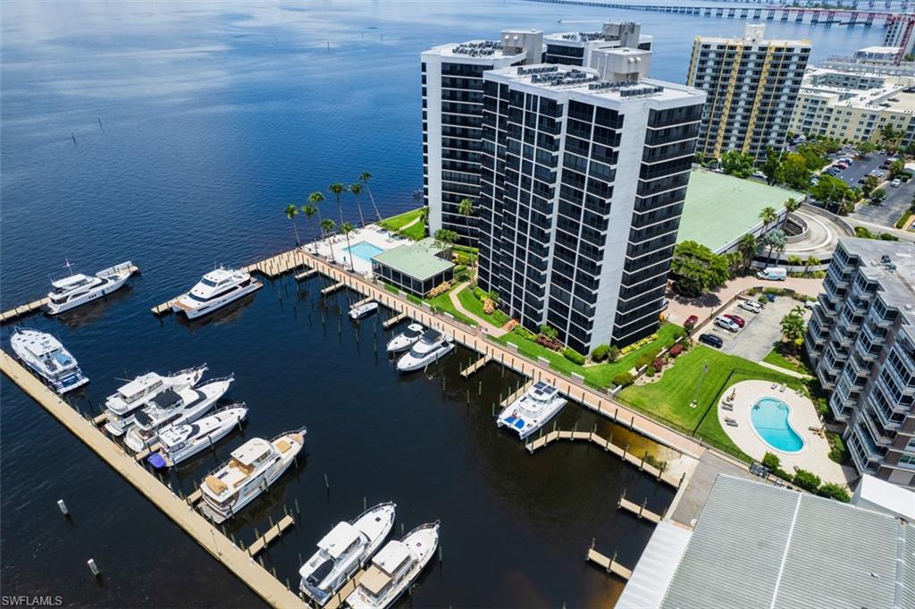POINTE ROYALE - Residential