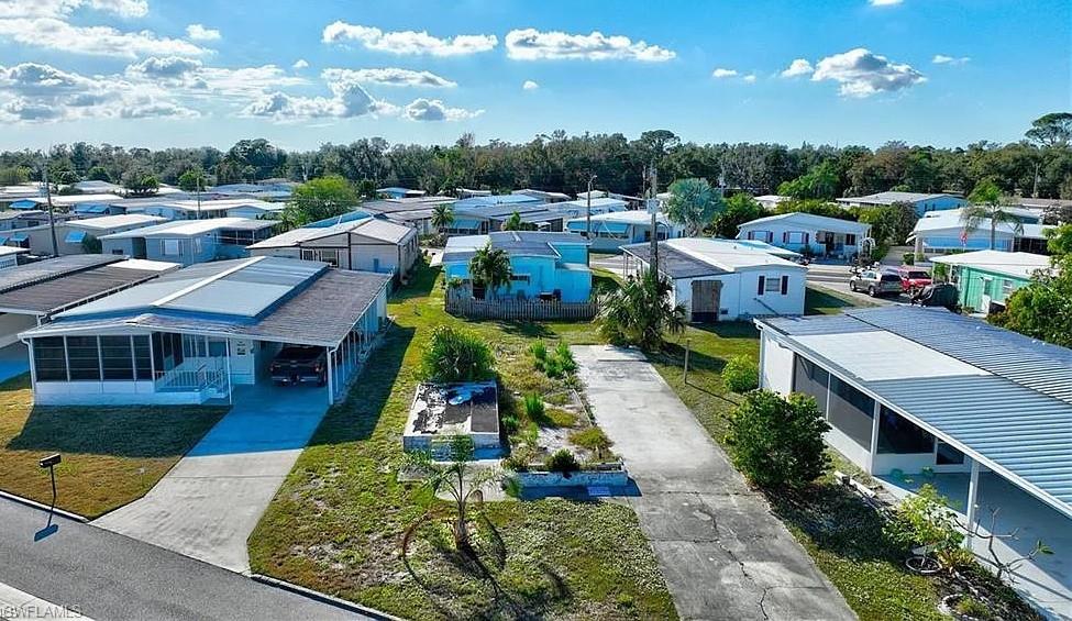 CARRIAGE VILLAGE - Land