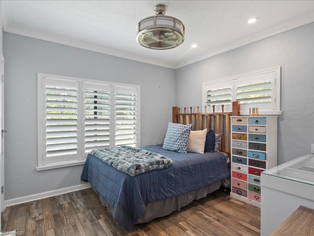 LOGAN WOODS - Residential