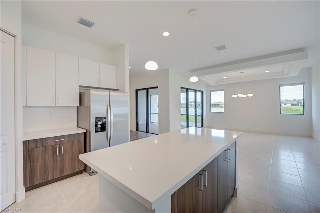 MAPLE RIDGE - Residential