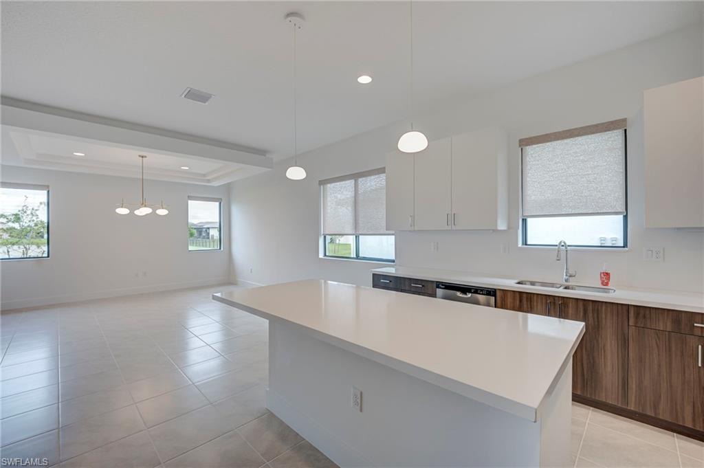 MAPLE RIDGE - Residential
