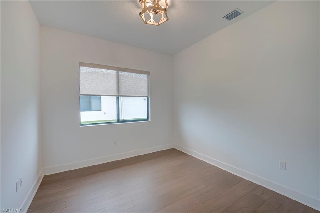 MAPLE RIDGE - Residential
