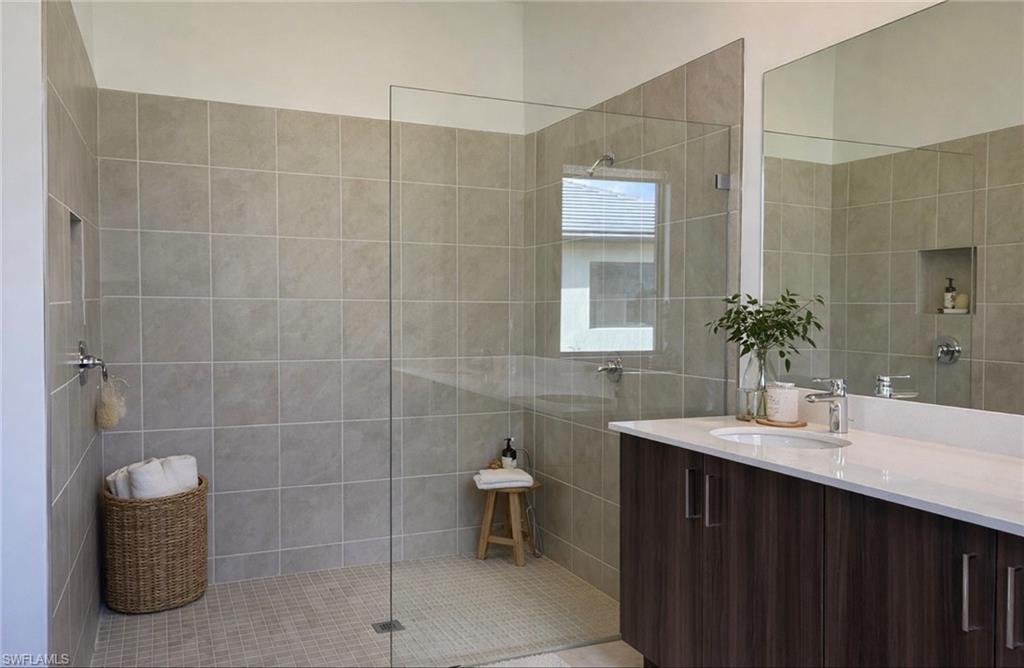 MAPLE RIDGE - Residential