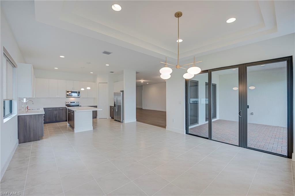 MAPLE RIDGE - Residential