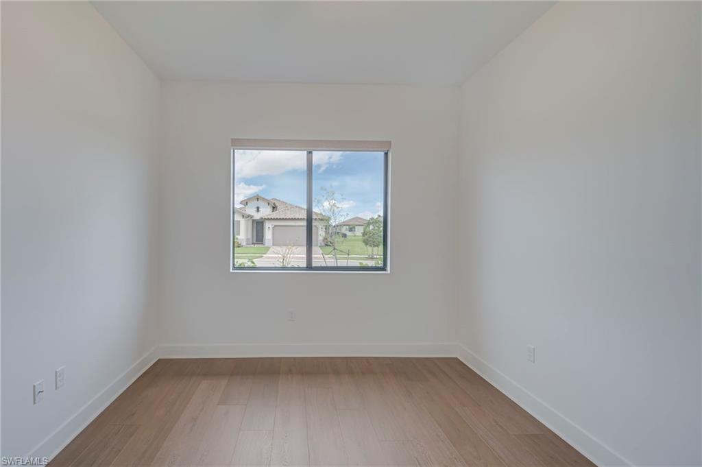 MAPLE RIDGE - Residential
