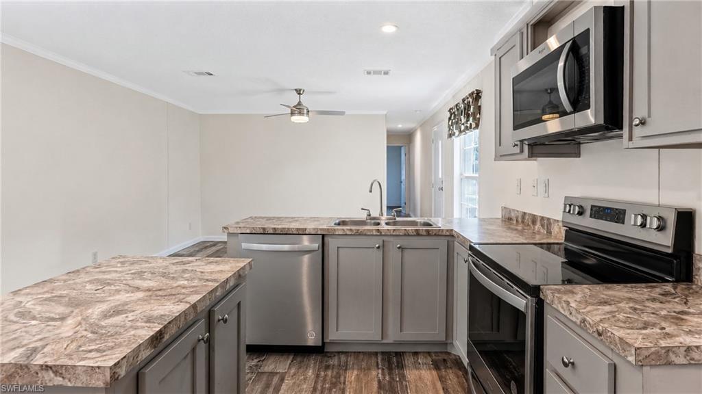 CYPRESS PARK - Residential
