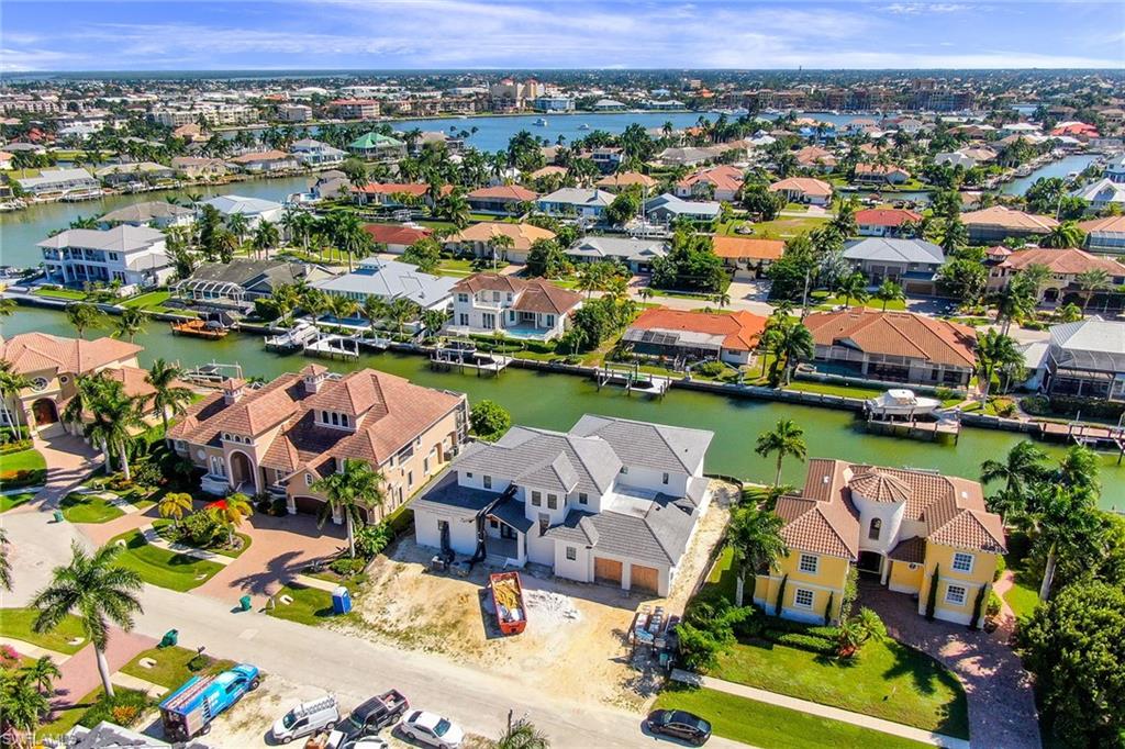 MARCO BEACH - Residential