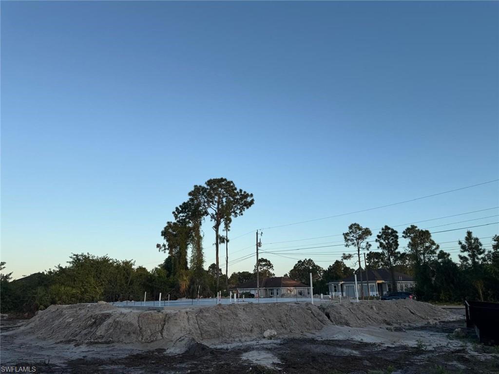 LEHIGH ACRES - Land