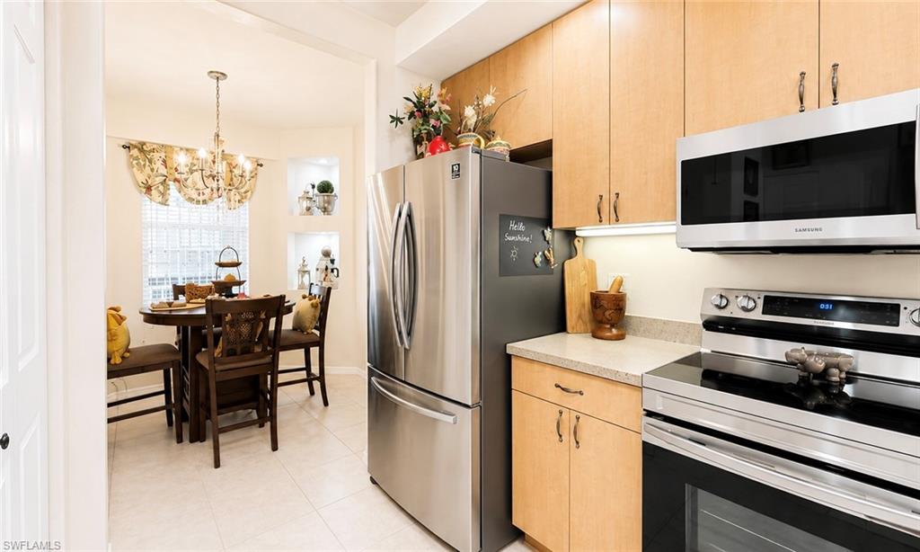 VAN LOON COMMONS - Residential