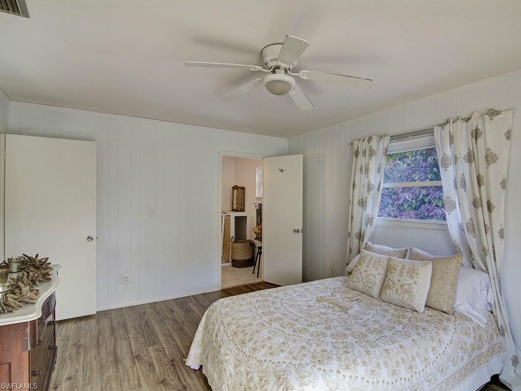 SANIBEL SHORES - Residential