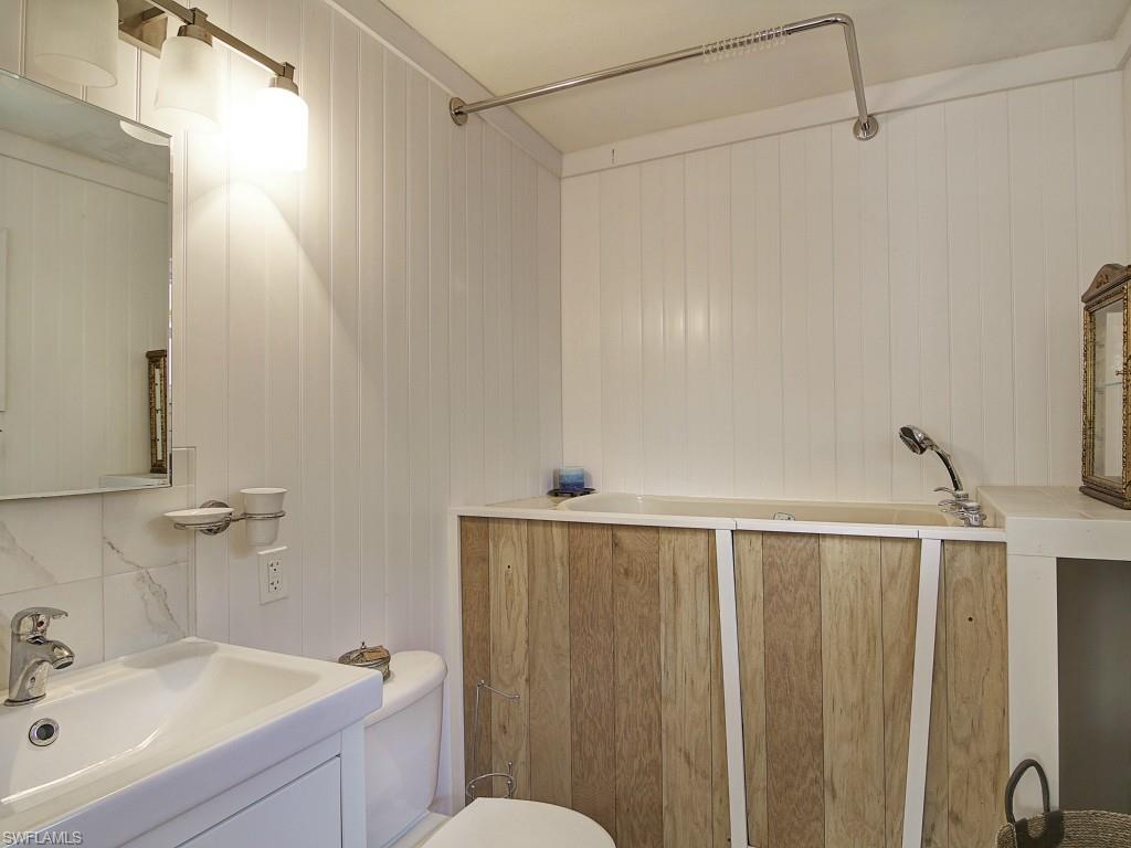 SANIBEL SHORES - Residential