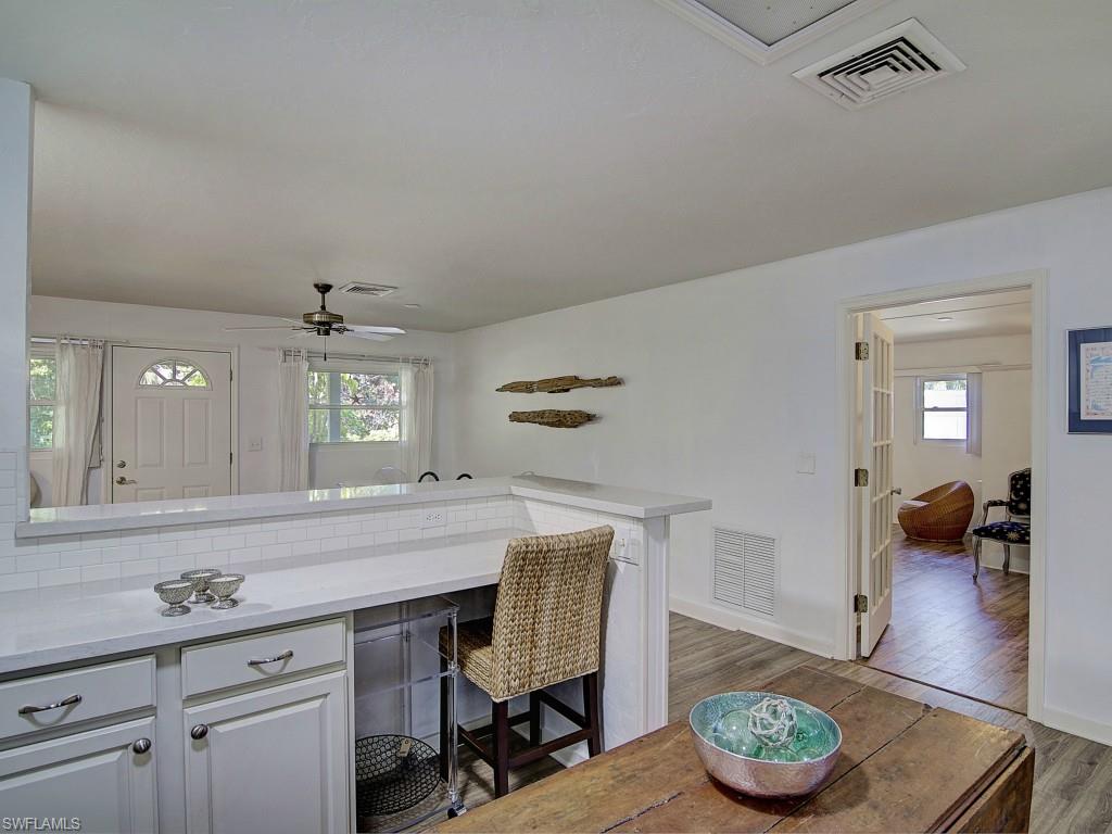 SANIBEL SHORES - Residential