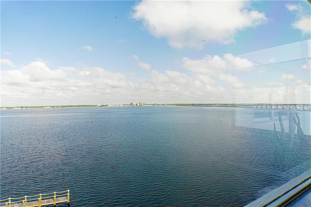 RIVERSIDE CLUB - Residential Lease