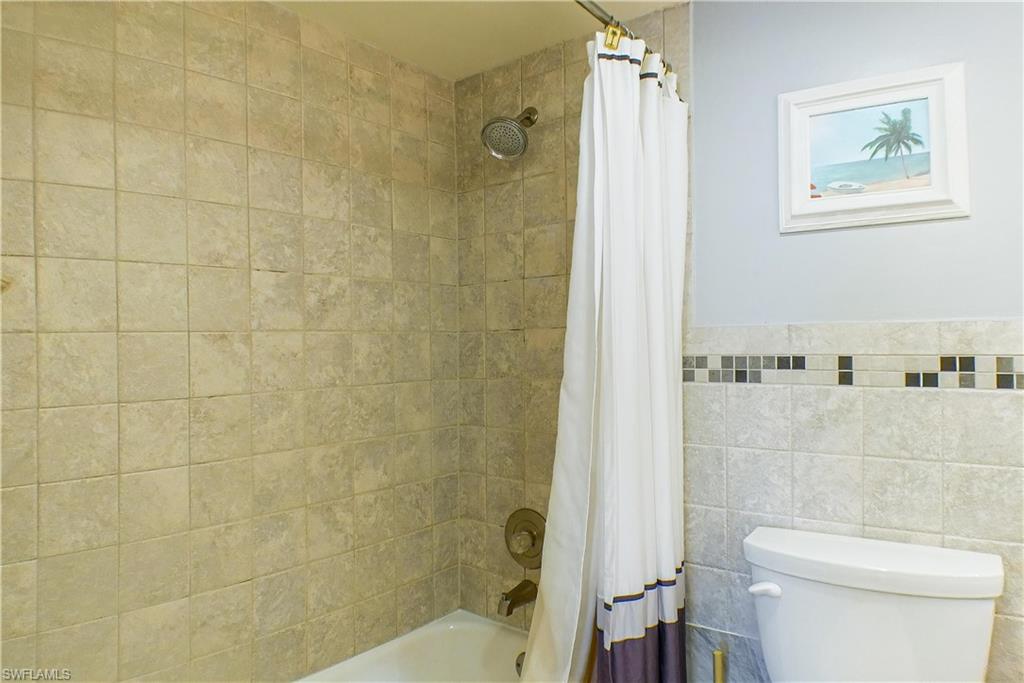RIVERSIDE CLUB - Residential Lease