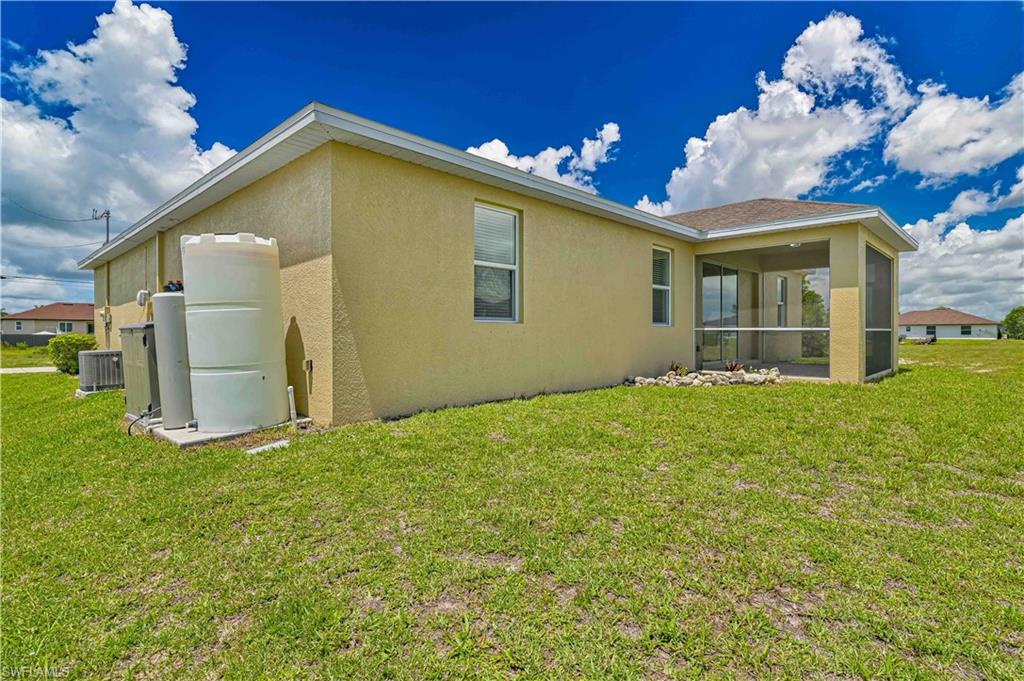CAPE CORAL - Residential