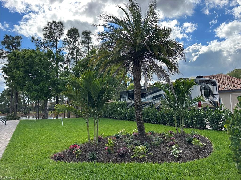 GOLDEN PALMS LUXURY MOTORCOACH RESORT - Land