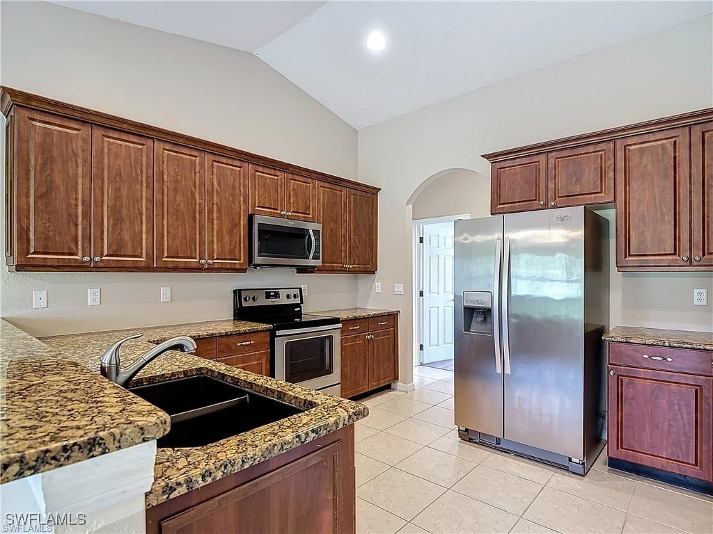 CAPE CORAL - Residential Lease
