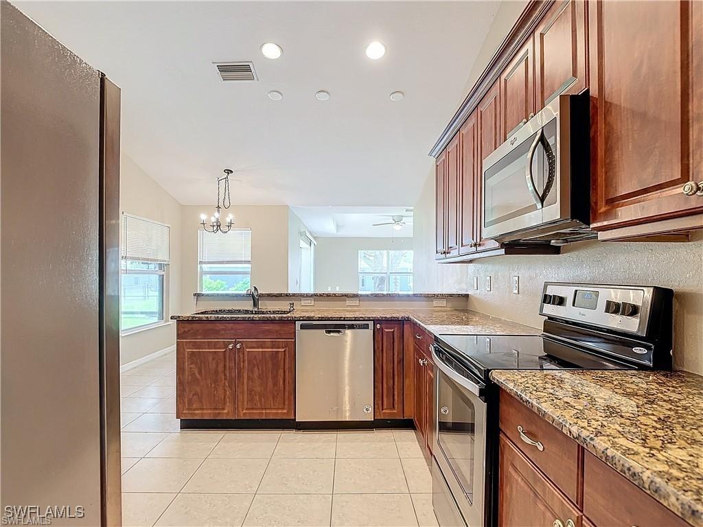 CAPE CORAL - Residential Lease