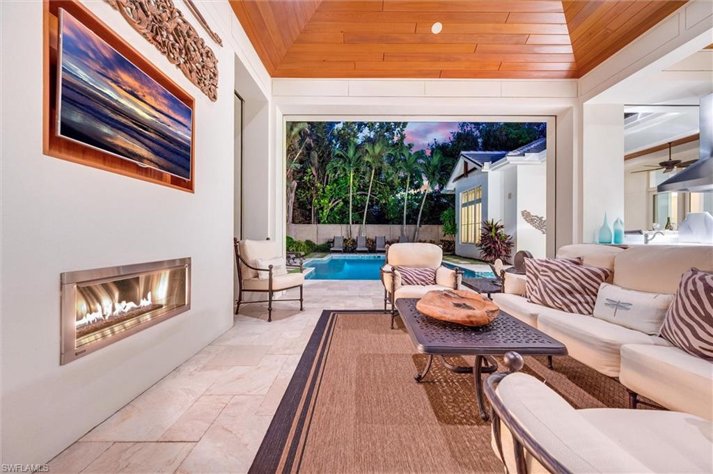 MOORINGS - Residential