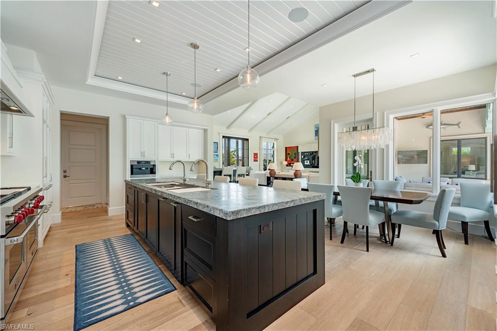 ROYAL HARBOR - Residential