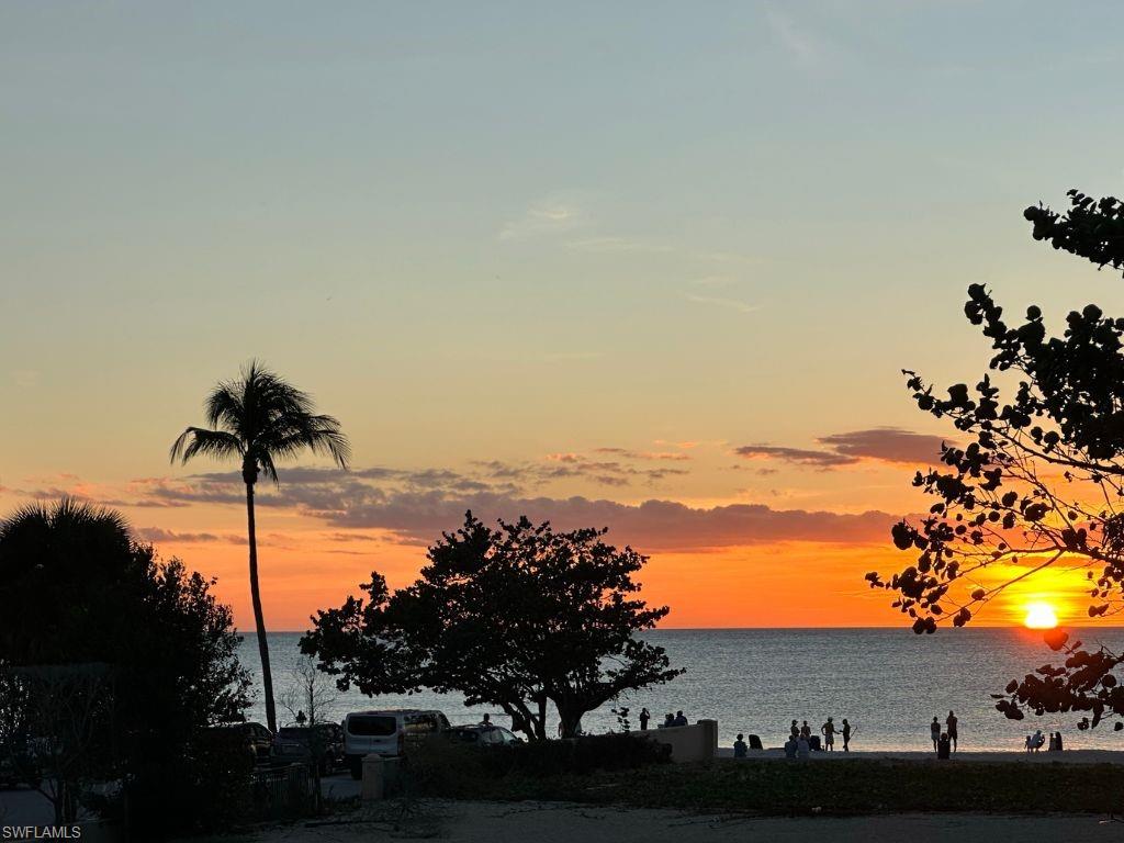 OLDE NAPLES - Land
